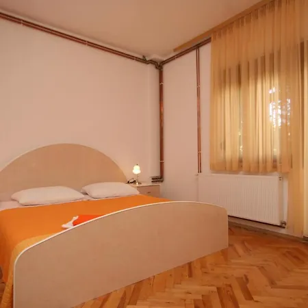 Appartamento With Parking Space - Paklenica - 6605