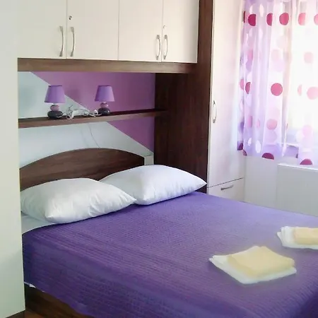 With Parking Space - Paklenica - 6605 Apartmán