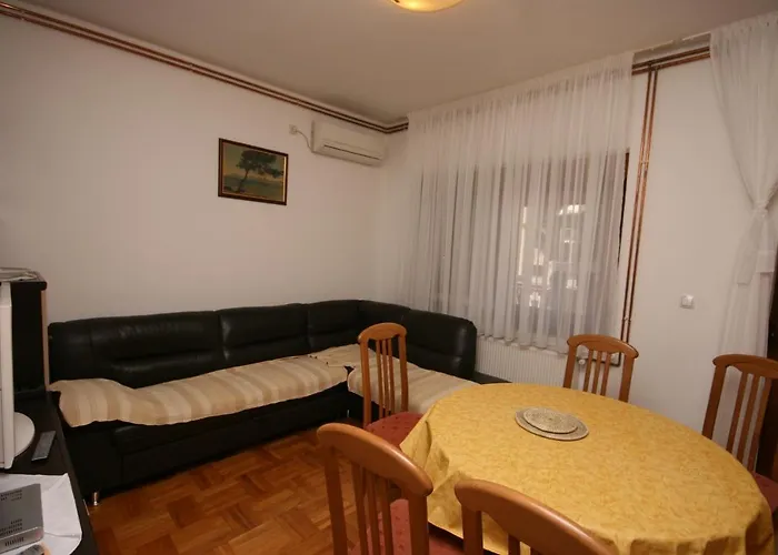 With A Parking Space Starigrad, Paklenica - 6605 *